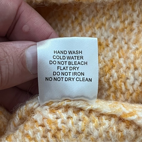 Hyfve Oversized V-Neck Sweater Textured Knit Pullover Orange M - Picture 5 of 6